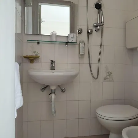 Garisenda - In Centro A - Hotell