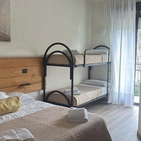 فندق Hotel Garisenda Sul Lungomare Riccione B&Brunch