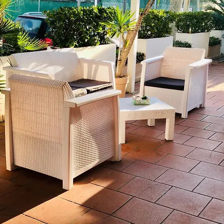 Garisenda Sul Lungomare B&brunch Hotel Riccione