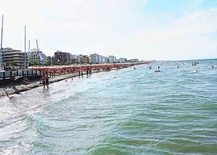 فندق Hotel Garisenda Sul Lungomare Riccione B&Brunch ريتشيوني