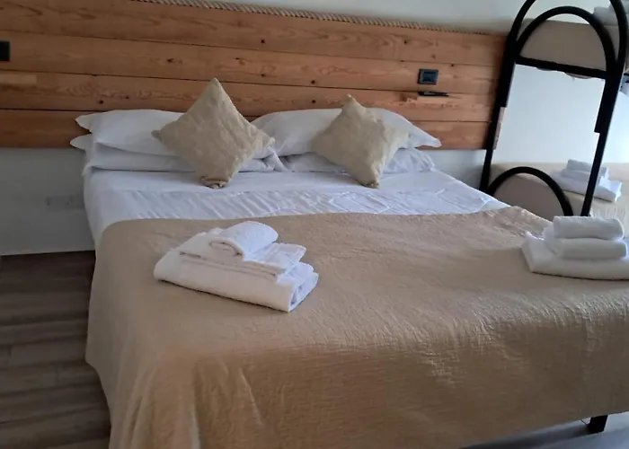 Hotel Garisenda Sul Lungomare Riccione B&Brunch فندق ريتشيوني
