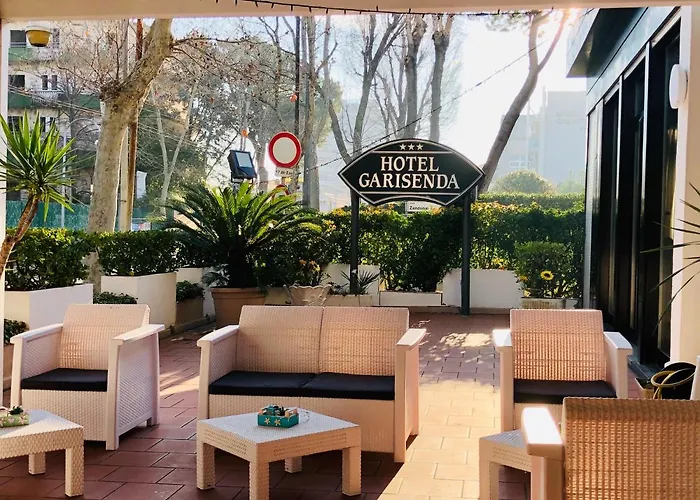 Hotel Garisenda Sul Lungomare Riccione B&Brunch فندق ريتشيوني