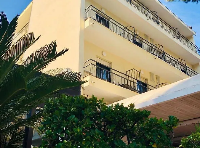 Hotel Garisenda Sul Lungomare Riccione B&Brunch 3* ريتشيوني