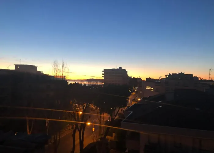 Hotel Garisenda Sul Lungomare Riccione B&Brunch فندق