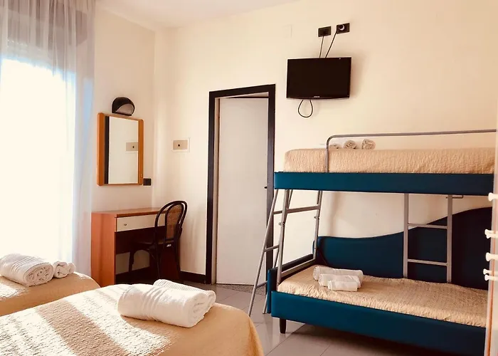 Hotel Garisenda Sul Lungomare Riccione B&Brunch فندق ريتشيوني