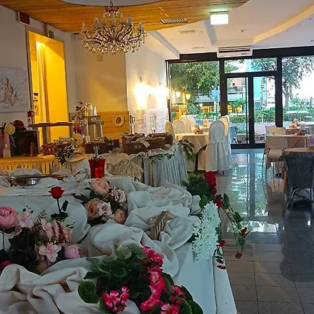 Garisenda Sul Lungomare B&brunch