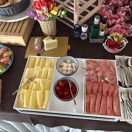 Garisenda Sul Lungomare B&brunch 3*