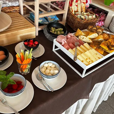 Hotel Garisenda Sul Lungomare B&brunch Riccione