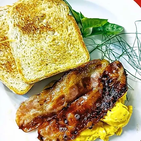 Отель Garisenda Sul Lungomare B&brunch