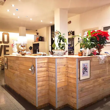 Garisenda Sul Lungomare B&brunch Hotel