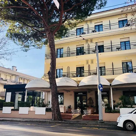 Garisenda Sul Lungomare B&brunch Hotel Riccione