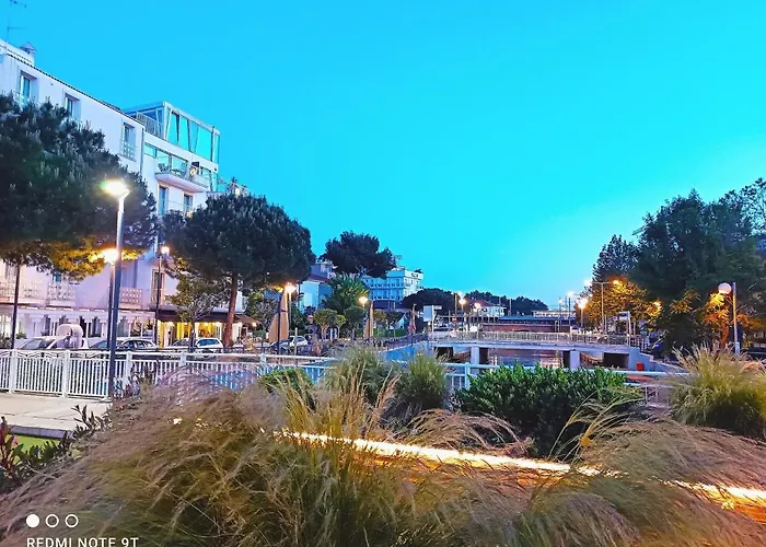 Hotel Garisenda Sul Lungomare Riccione B&Brunch 3*