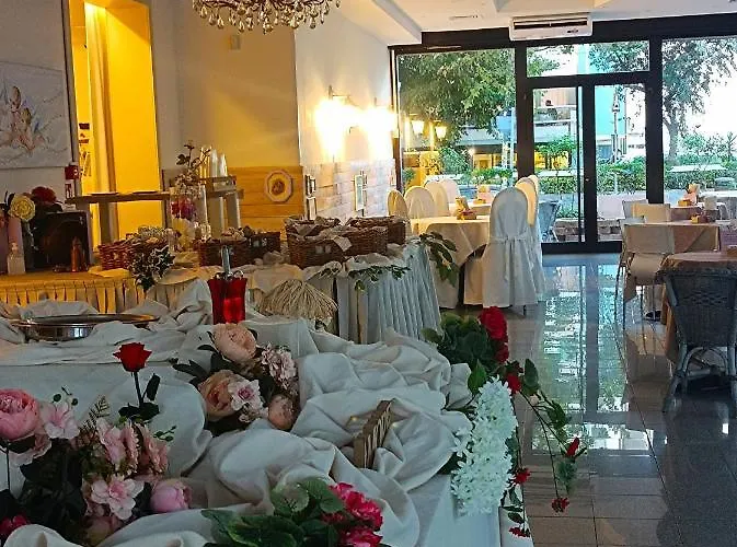 Hotel Garisenda Sul Lungomare Riccione B&Brunch