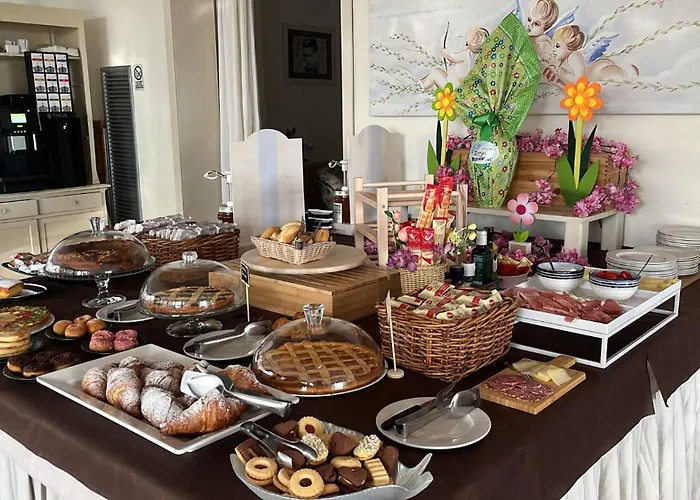 Hotel Garisenda Sul Lungomare Riccione B&Brunch 3*